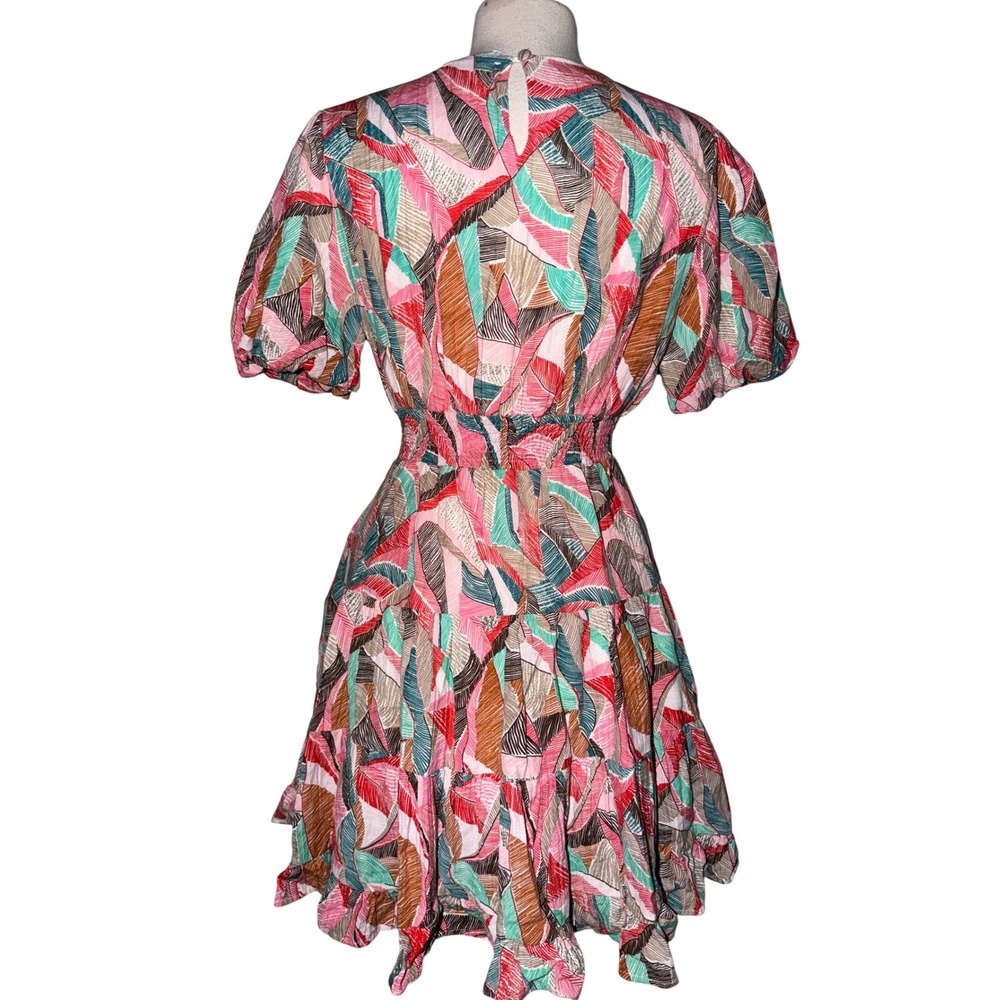 Hayden Los Angeles Abstract Tropical Leaf Smocked Mini Dress Pink M HY8133 X8 - Picture 7 of 9